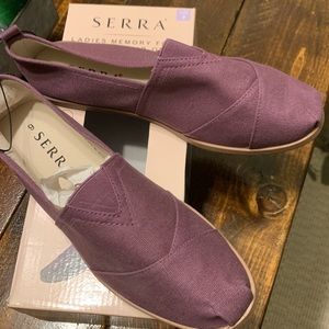 New In Box Size 9 Canvas Slip Ons